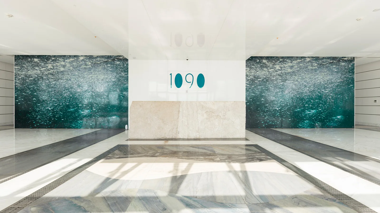 Entrance lobby — 1090
